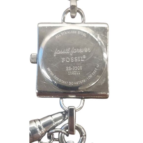 Fossil F2 ES-9508 Stainless Steel Charm Bracelet Women's Watch With Battery - Picture 6 of 6